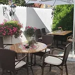 Hotel Einhaus *